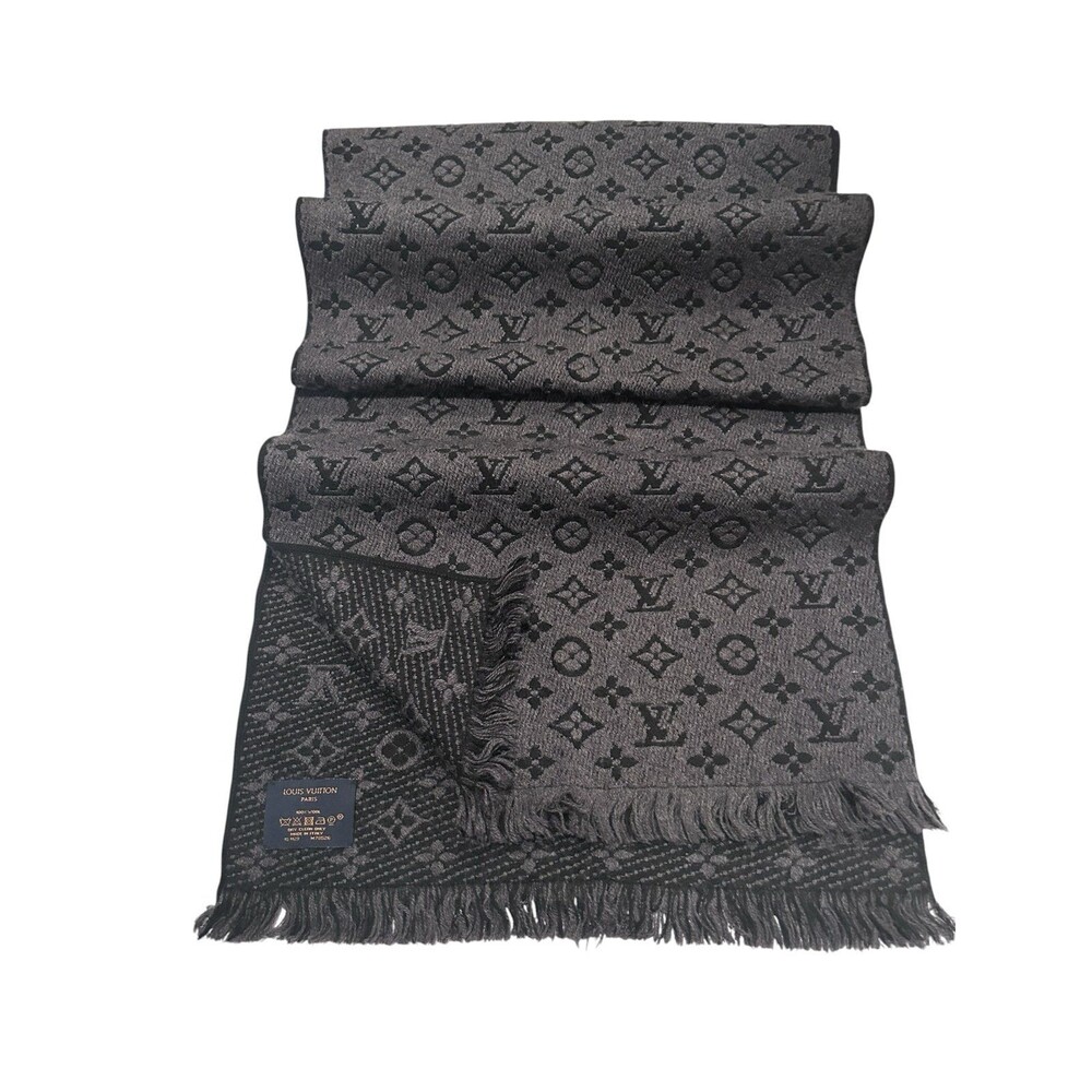 Louis Vuitton Monogram Classic Wool Anthracite Scarf